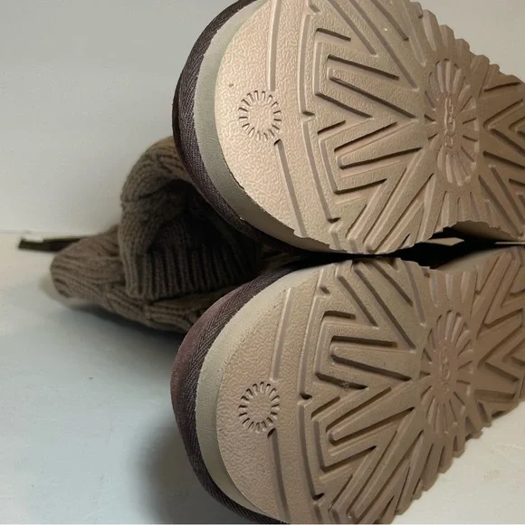 Ugg Kiandra Cordovan Boots Womens Wool Knit Lace Up Size 6 - Picture 11 of 11